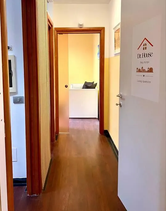 Dr House Luxury Apartment 로마